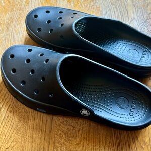 Crocs Black, new without tags Size 9